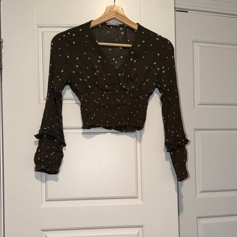 Altar’d State polka dot long sleeve crop top size XS extra small